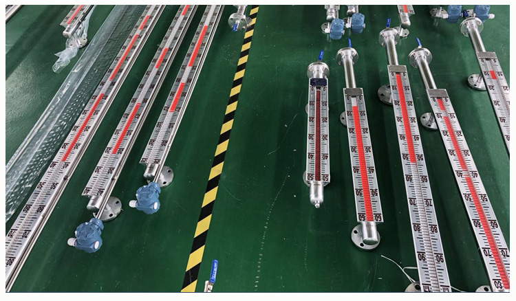 智能磁浮子液位計產(chǎn)品圖